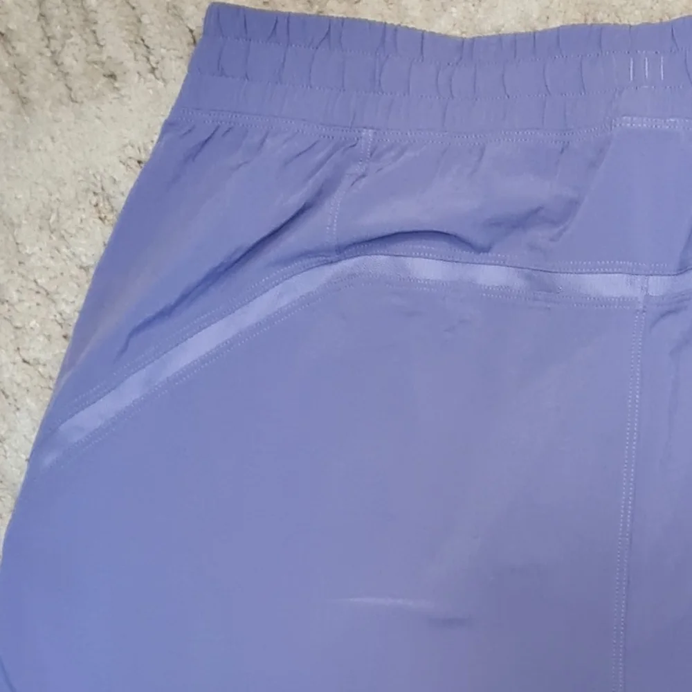Lululemon Athletica Purple Men Shorts, Size L.